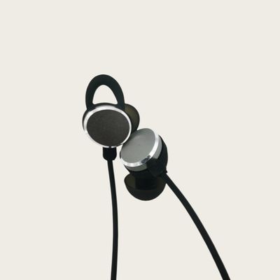 IPX5 Rechargeable Invisible Hearing Aids Water Resistant Ear Device For Deaf 80hrs